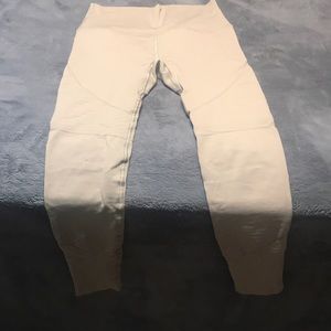 Alphalete revival leggings